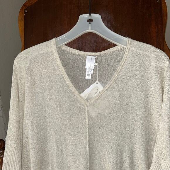NWT Wynne Layers Womens Sweater Ivory Small Batwing 3/4 Sleeve V Neck Boxy Fit - Picture 3 of 10